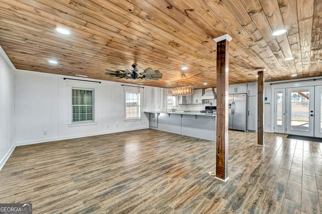 1039 Womack Road N, Garfield, GA 30425