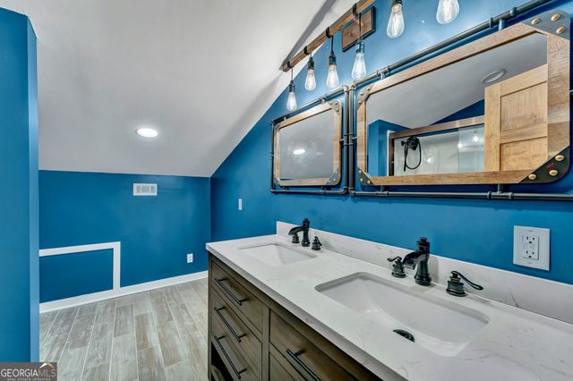 1039 Womack Road N, Garfield, GA 30425