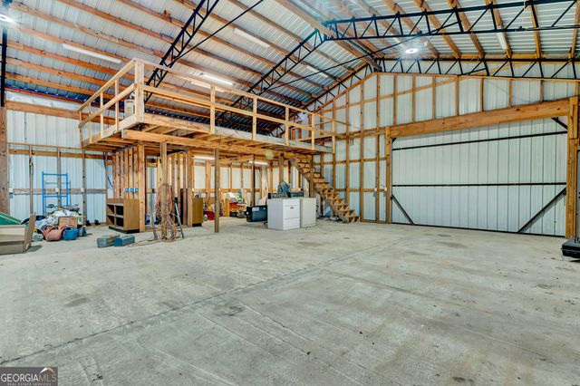 1039 Womack Road N, Garfield, GA 30425