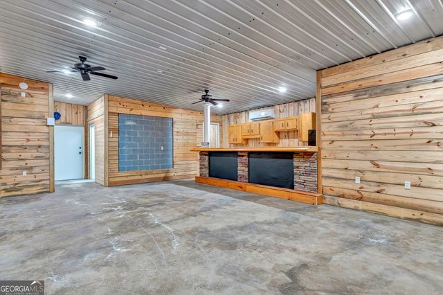 1039 Womack Road N, Garfield, GA 30425