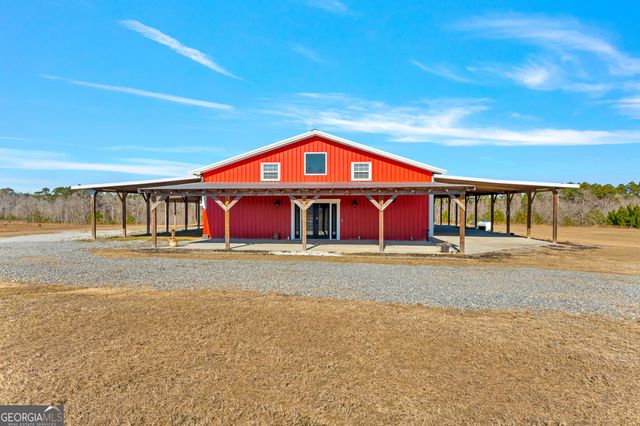 1039 Womack Road N, Garfield, GA 30425