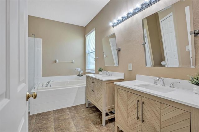 2604 DAKOTA ROCK DRIVE, Ruskin, FL 33570
