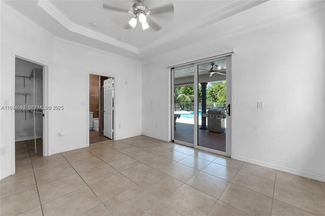 15519 SW 182nd Ln, Miami, FL 33187