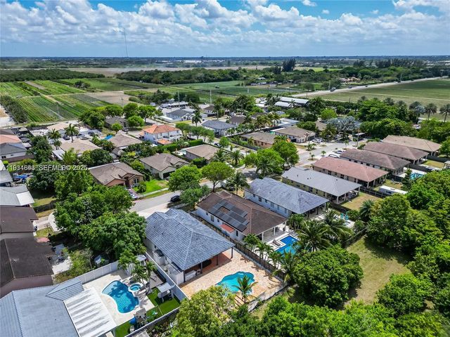 15519 SW 182nd Ln, Miami, FL 33187