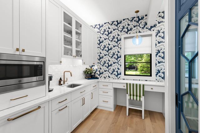 4889 E Lake Harriet Parkway, Minneapolis, MN 55419