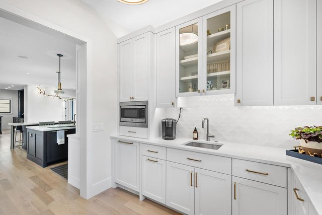 4889 E Lake Harriet Parkway, Minneapolis, MN 55419