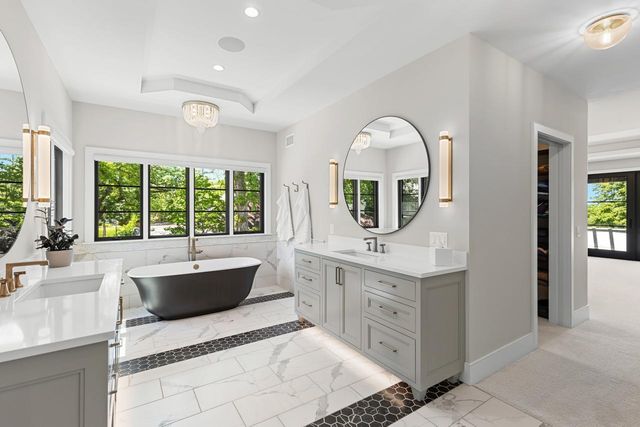 4889 E Lake Harriet Parkway, Minneapolis, MN 55419