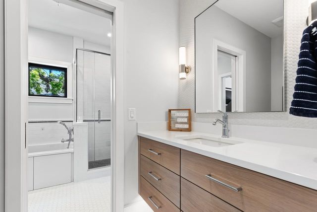 4889 E Lake Harriet Parkway, Minneapolis, MN 55419