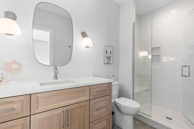 4889 E Lake Harriet Parkway, Minneapolis, MN 55419