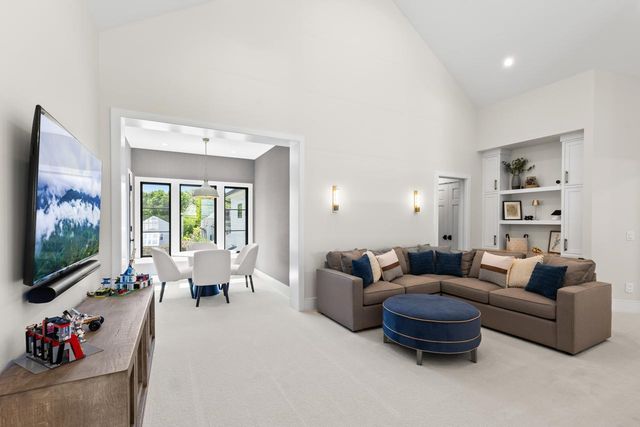 4889 E Lake Harriet Parkway, Minneapolis, MN 55419