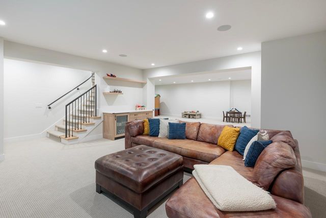 4889 E Lake Harriet Parkway, Minneapolis, MN 55419