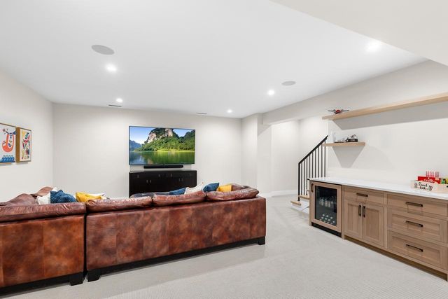 4889 E Lake Harriet Parkway, Minneapolis, MN 55419