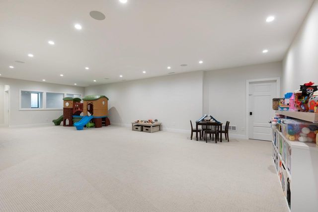 4889 E Lake Harriet Parkway, Minneapolis, MN 55419