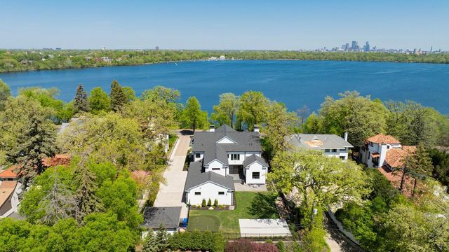 4889 E Lake Harriet Parkway, Minneapolis, MN 55419