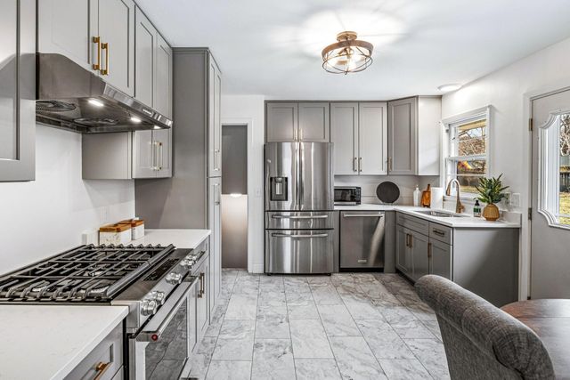 5617 Dale Avenue, Edina, MN 55436