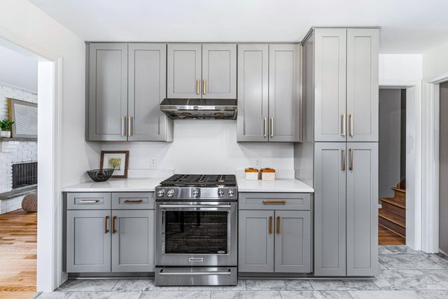 5617 Dale Avenue, Edina, MN 55436