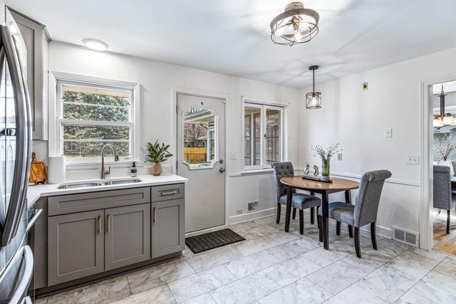 5617 Dale Avenue, Edina, MN 55436