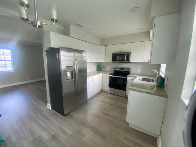 1036 NW 11TH Place, Fort Lauderdale, FL 33311