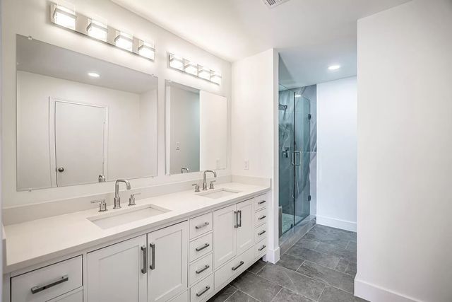 10538 Barrywood Drive, Dallas, TX 75230