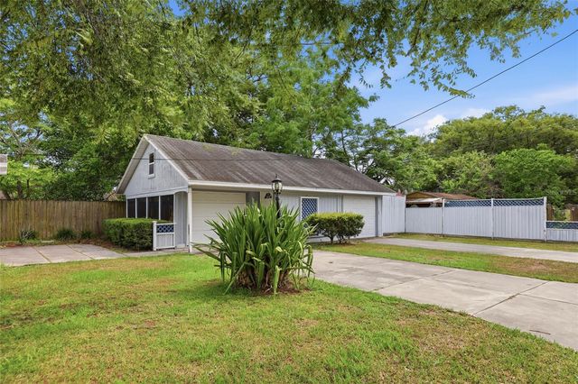800 VIRGINIA AVENUE, St Cloud, FL 34769