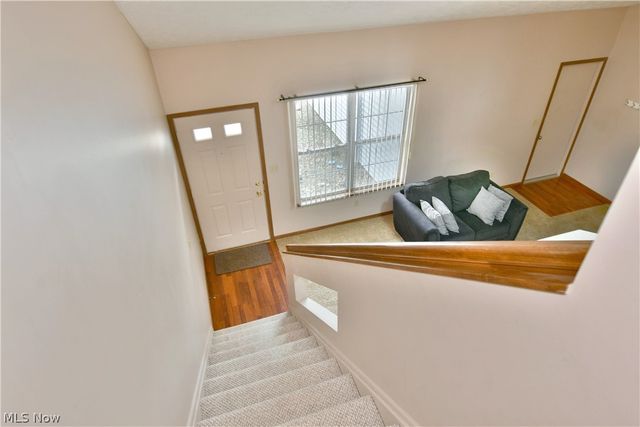 3406 Ivy Hill Circle B, Cortland, OH 44410