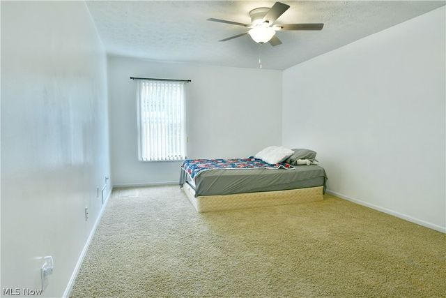 3406 Ivy Hill Circle B, Cortland, OH 44410