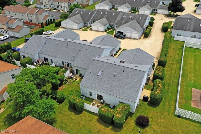 3406 Ivy Hill Circle B, Cortland, OH 44410