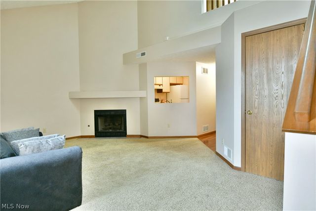 3406 Ivy Hill Circle B, Cortland, OH 44410