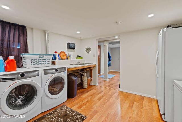 4305 Marylin Dr, Yakima, WA 98908