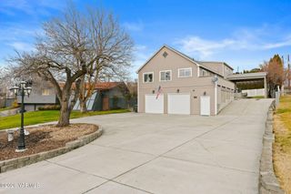4305 Marylin Dr, Yakima, WA 98908