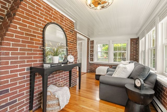 106 Central St, Hingham, MA 02043