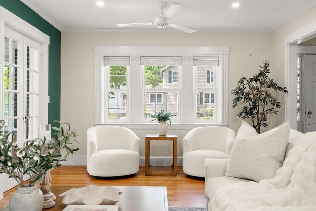 106 Central St, Hingham, MA 02043