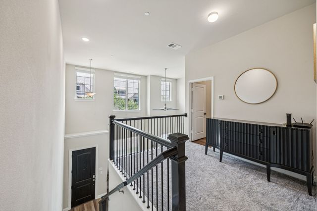 296 Ferndale Street, Lewisville, TX 75056