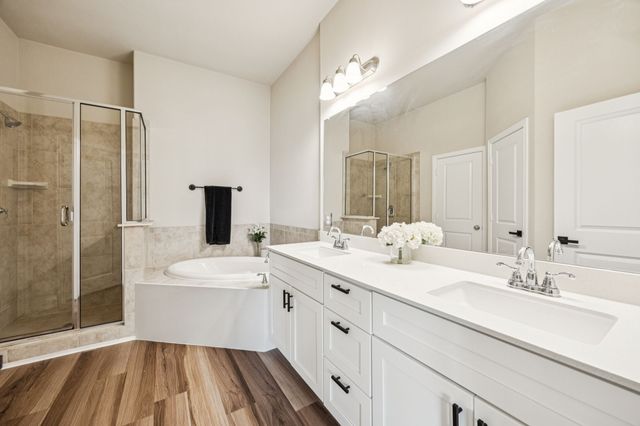 296 Ferndale Street, Lewisville, TX 75056