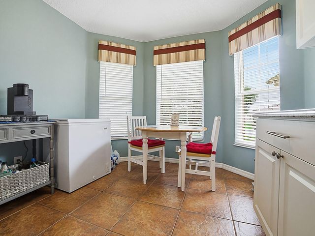 5052 CHINA SEA, Tavares, FL 32778
