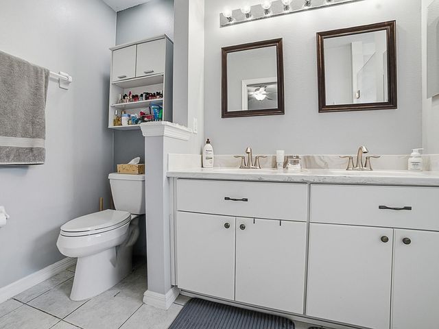 5052 CHINA SEA, Tavares, FL 32778