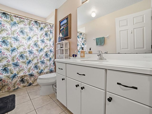 5052 CHINA SEA, Tavares, FL 32778