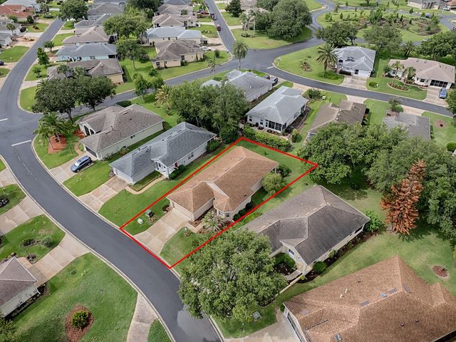 5052 CHINA SEA, Tavares, FL 32778