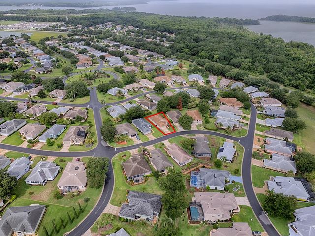 5052 CHINA SEA, Tavares, FL 32778