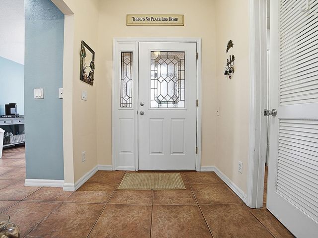 5052 CHINA SEA, Tavares, FL 32778