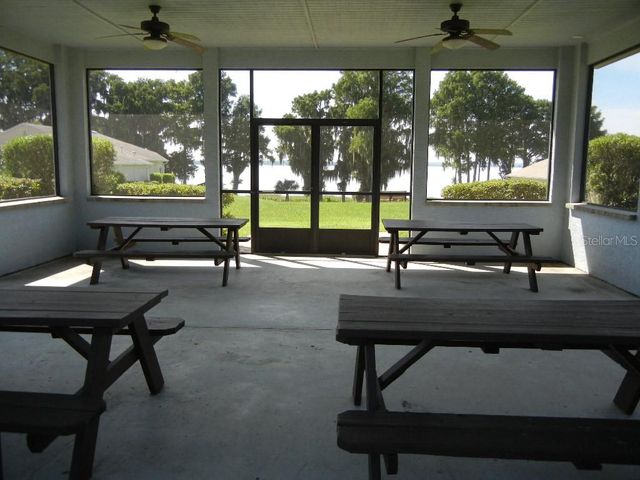 5052 CHINA SEA, Tavares, FL 32778