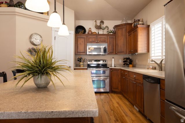 9477 S PEACEFUL VIEW WAY, South Jordan, UT 84095