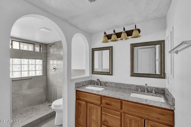 1439 JIM LARABEL Drive, El Paso, TX 79936