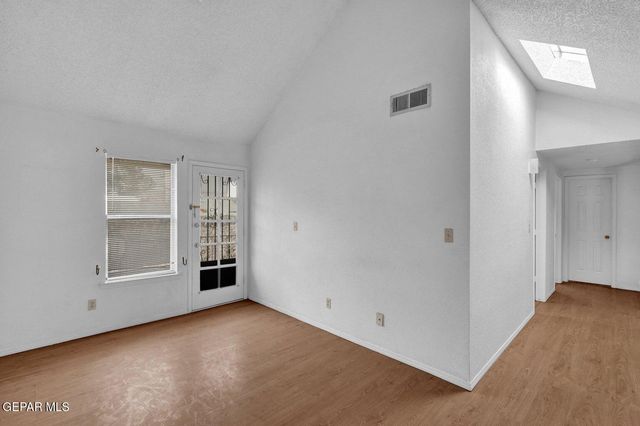 1439 JIM LARABEL Drive, El Paso, TX 79936