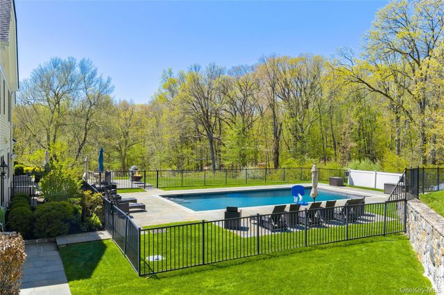 84 Twin Lakes Drive, Bedford, NY 10506