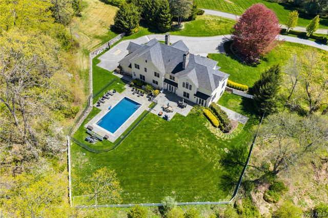 84 Twin Lakes Drive, Bedford, NY 10506
