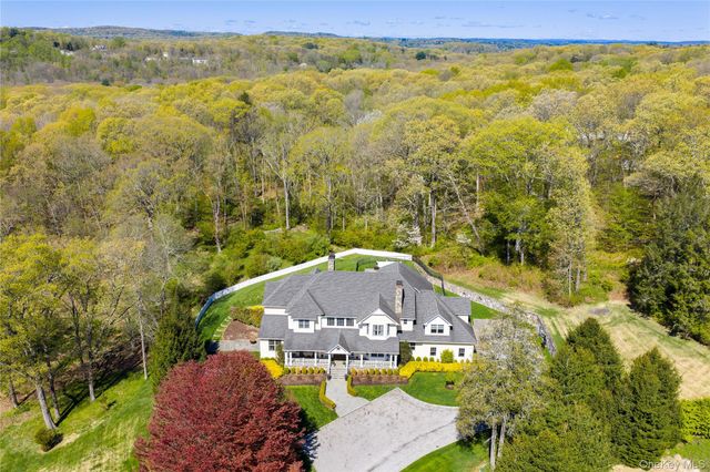 84 Twin Lakes Drive, Bedford, NY 10506