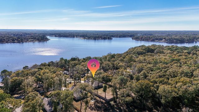 252 Squirrel Road, Defuniak Springs, FL 32433