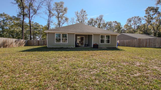 252 Squirrel Road, Defuniak Springs, FL 32433