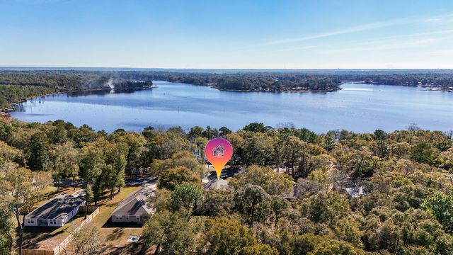 252 Squirrel Road, Defuniak Springs, FL 32433